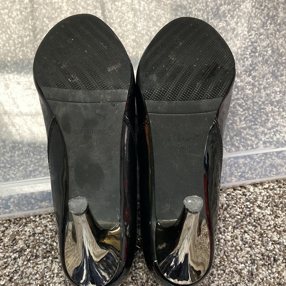 Black heels with straps. Pointed. Size 5 - Picture 6 of 8